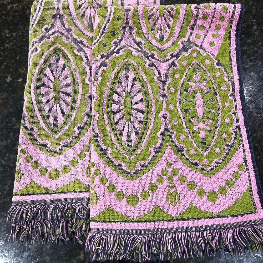 Vintage MARTEX West Point Pepperell Hand Towels Pink Green Navy SET of TWO